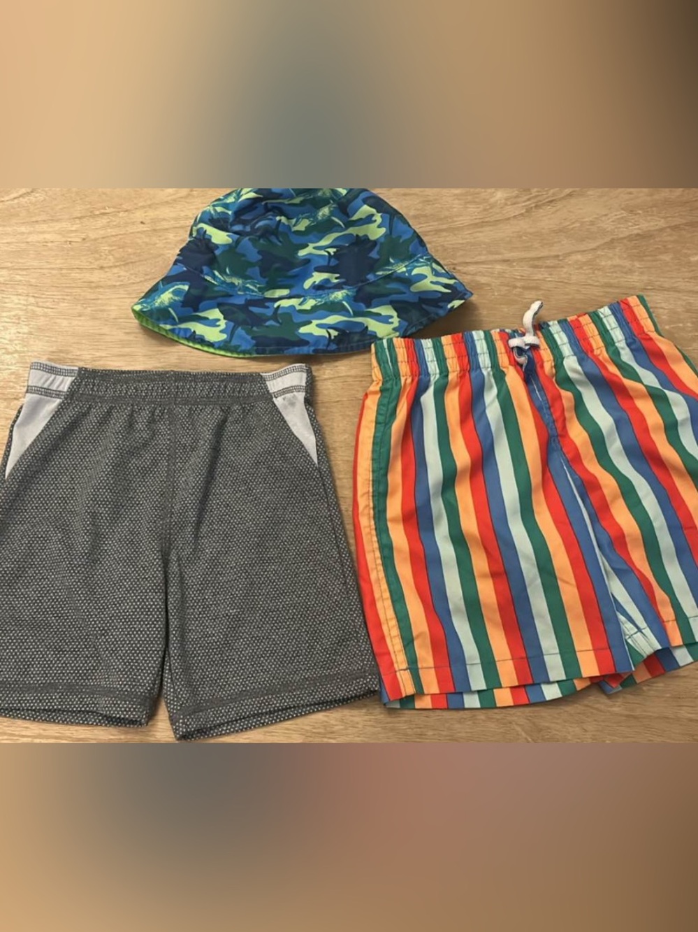 boys 4T shorts & hat bundle